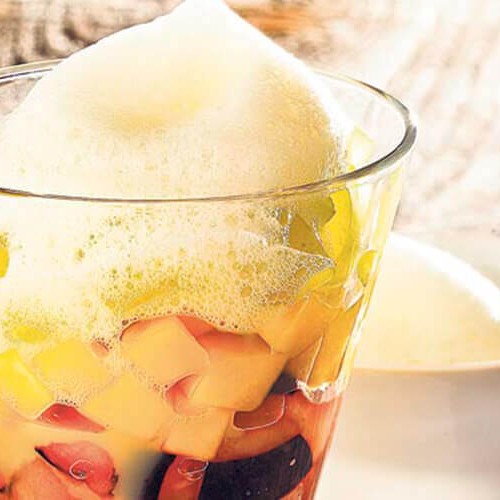 Cocktail de fruits à la mousse de raisin