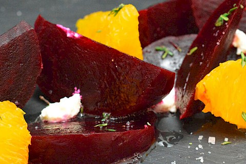 Geschmorter Randen-Orangensalat