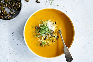 Karotten-Blutorangen-Suppe mit Ingwer